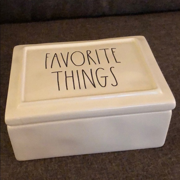 rae dunn Other - Favorite things jewelry box